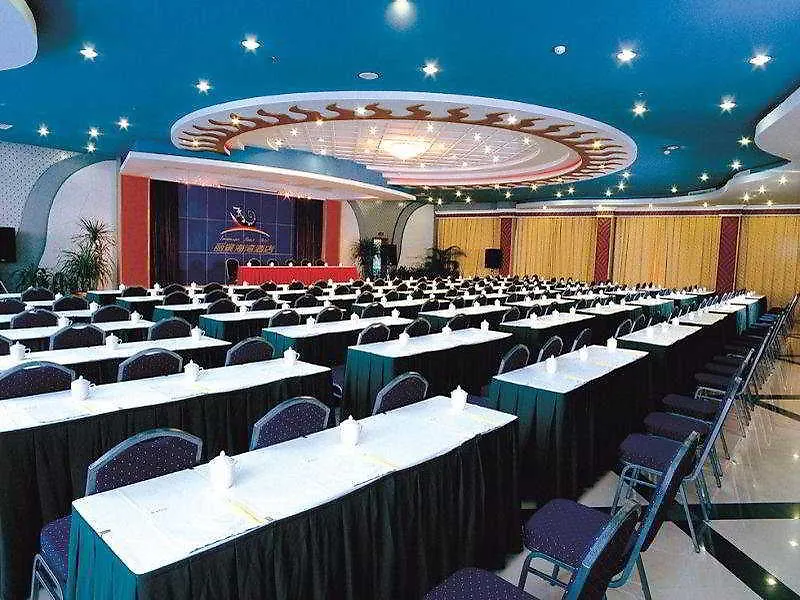 Liking Resort Sanya contacts
